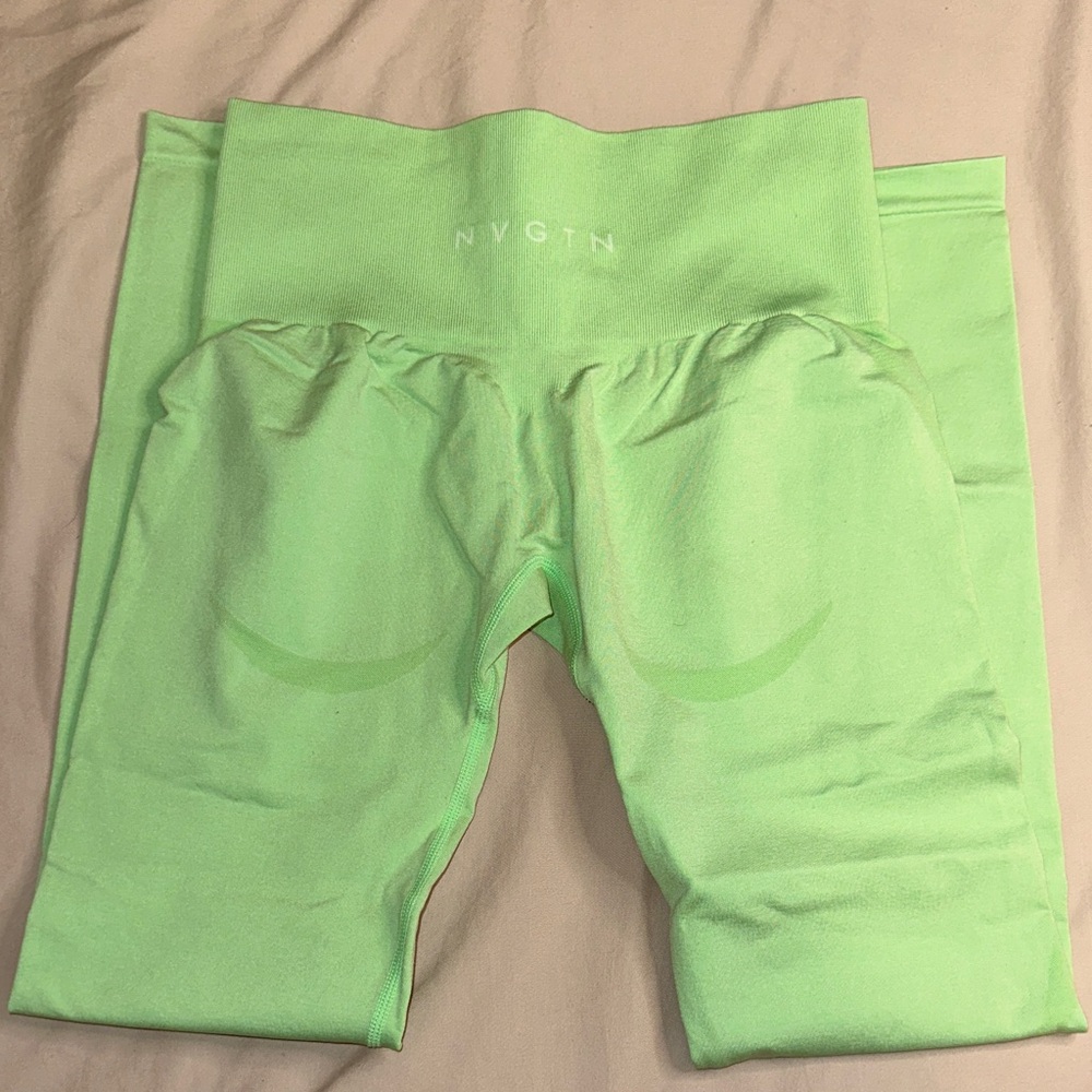 NVGTN Women’s Pistachio Green Leggings
